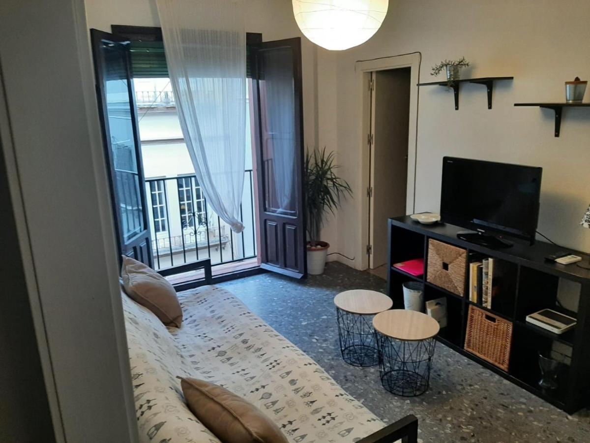 Precioso Apartamento Con Terraza Compartida Apartment Seville Exterior photo